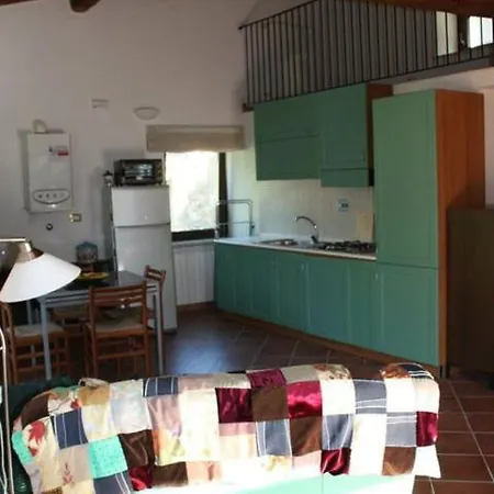 Via Mannella, Collimento, L'aquila Apartment *